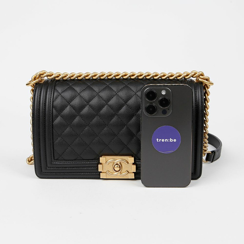 CHANEL Caviar Skin Boy 中型單肩包 A67086-8