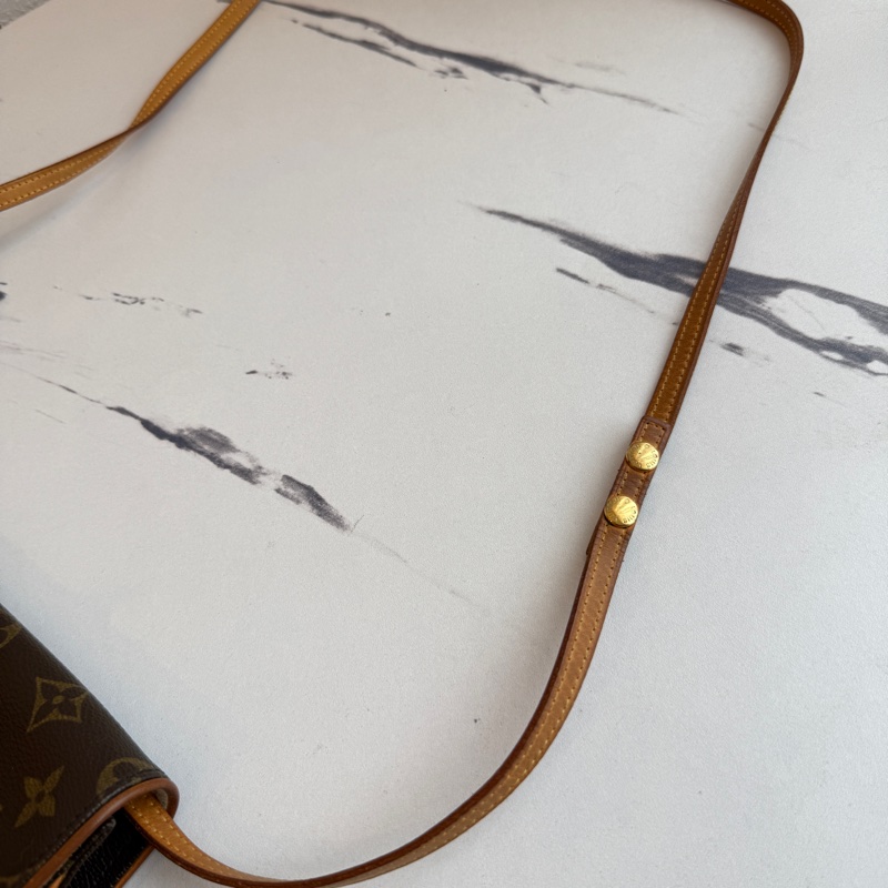 lv 老花斜背包✨-4