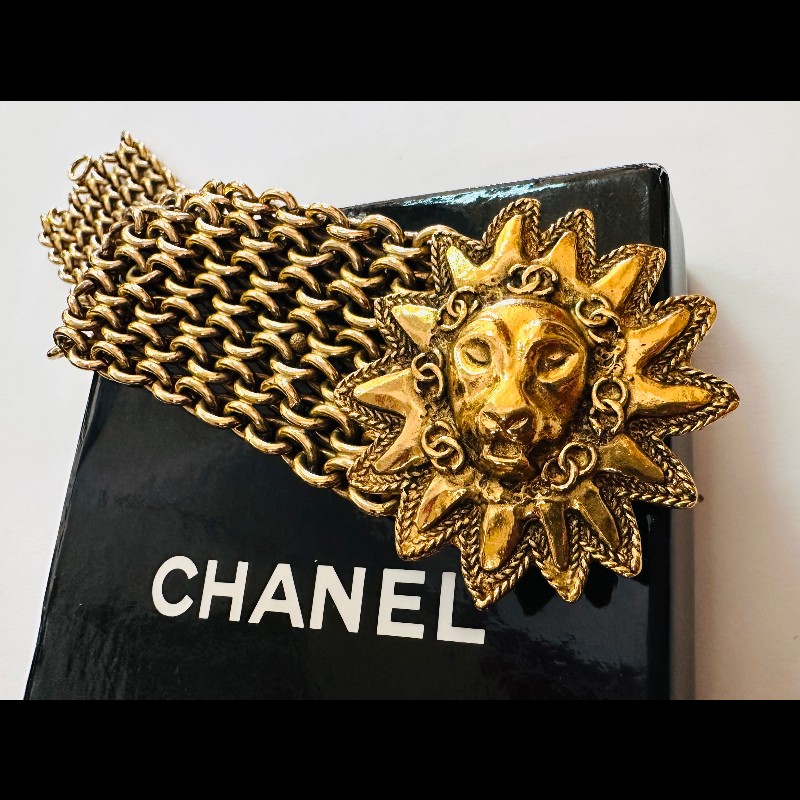 Chanel獅子圖案手鍊-7