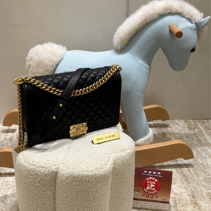 Chanel Boy28 黑金荔枝牛皮 菱格紋-0