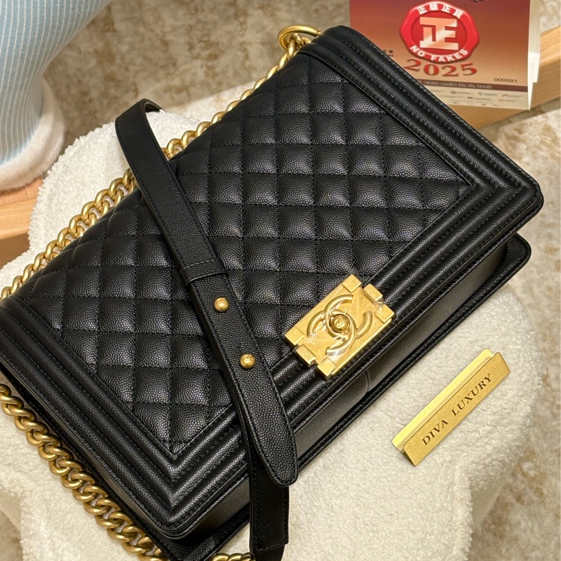 Chanel Boy28 黑金荔枝牛皮 菱格紋-1