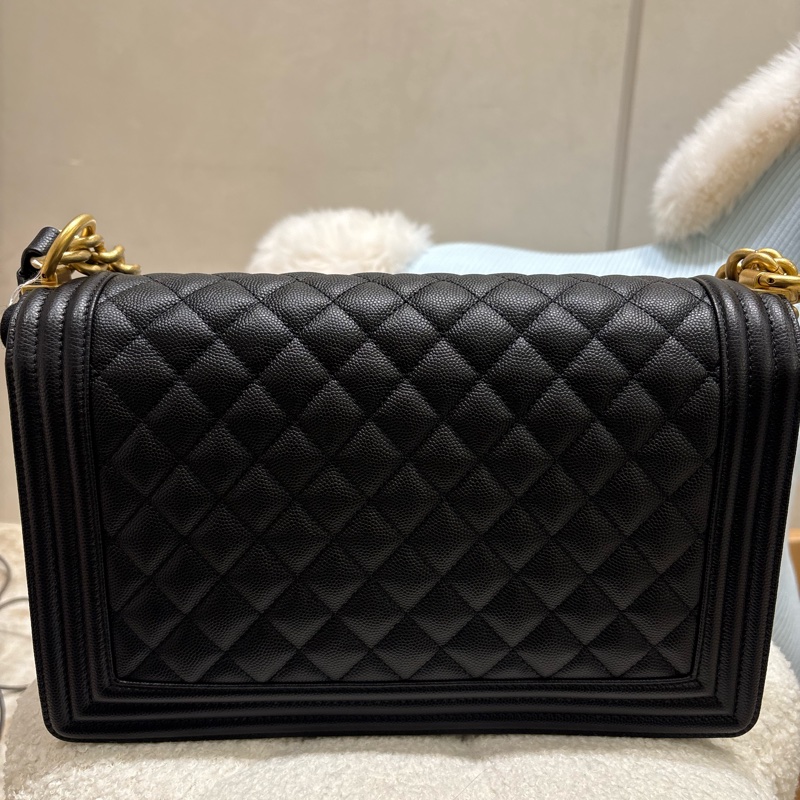 Chanel Boy28 黑金荔枝牛皮 菱格紋-6