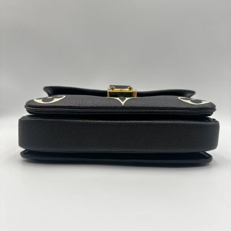 LOUIS VUITTON Pochette Métis East West 可拆卸可調節肩帶壓 壓紋軟粒面牛皮革 小郵差包 M46596-4