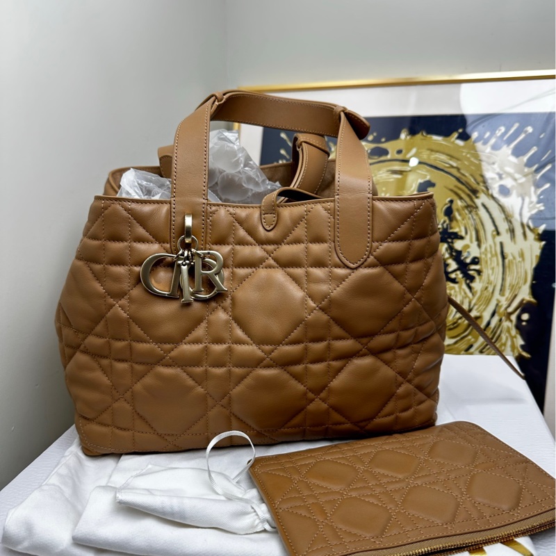 【閒置❤️全套】Dior Toujours中號購物袋托特包 焦糖色/古銅色金扣羊皮 內里麂皮-0