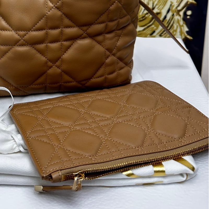 【閒置❤️全套】Dior Toujours中號購物袋托特包 焦糖色/古銅色金扣羊皮 內里麂皮-2