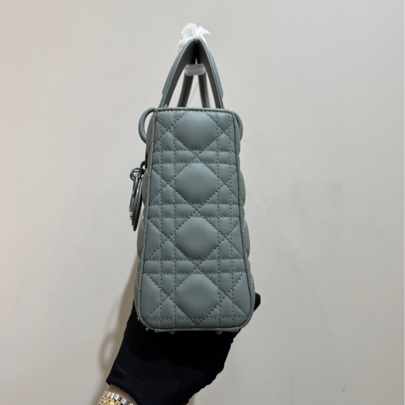 【閒置❤️】 Dior 戴妃四格 磨砂灰牛皮單肩手拎斜挎包 磨砂扣-4