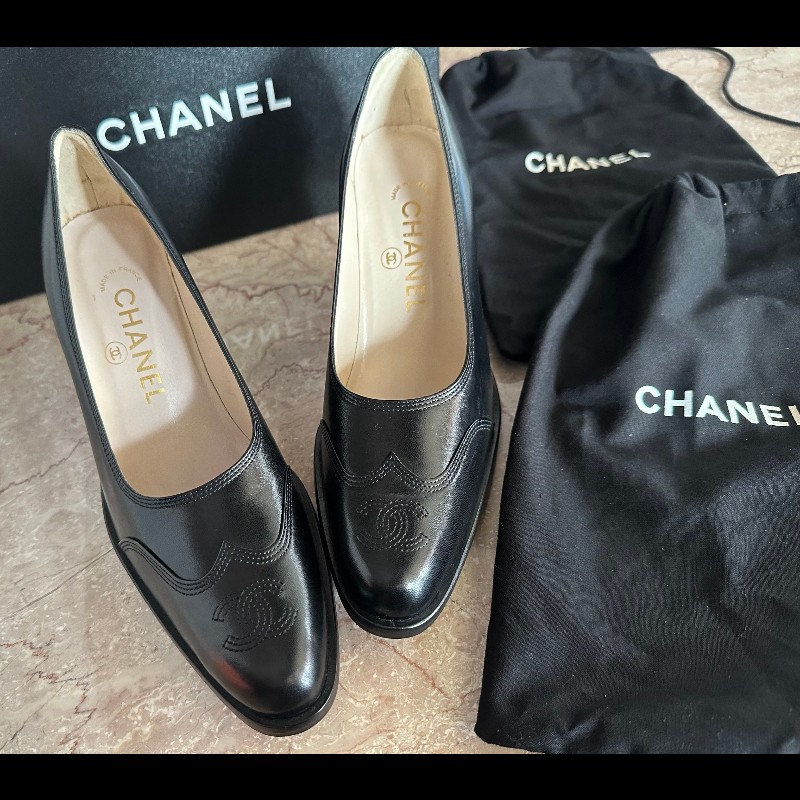 Chanel雙C高跟鞋-1