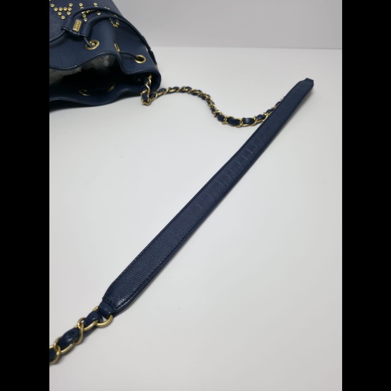 Chanel - Small Bucket Crossbody Bag深藍色-22