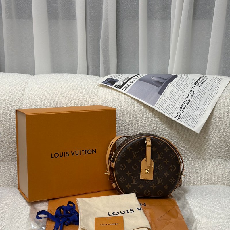 LOUIS VUITTON 圓餅包 MM-7