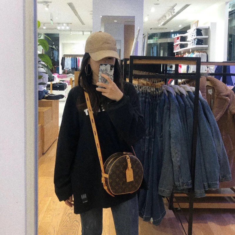 LOUIS VUITTON 圓餅包 MM-9