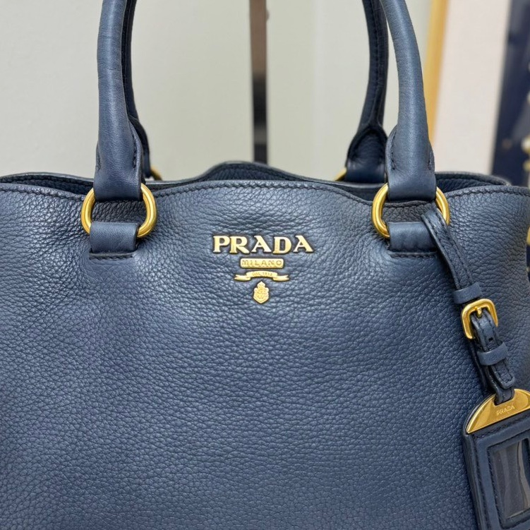 【近新閒置❤️】 Prada 荔枝紋牛皮藍色金扣手提托特包斜挎包-2