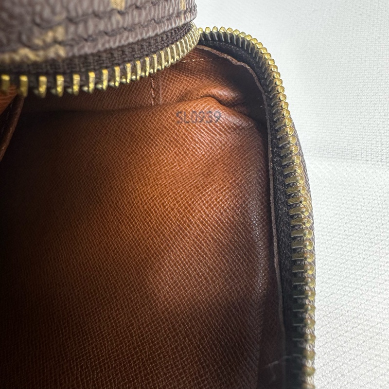 Louis Vuitton 復古手拿包-17