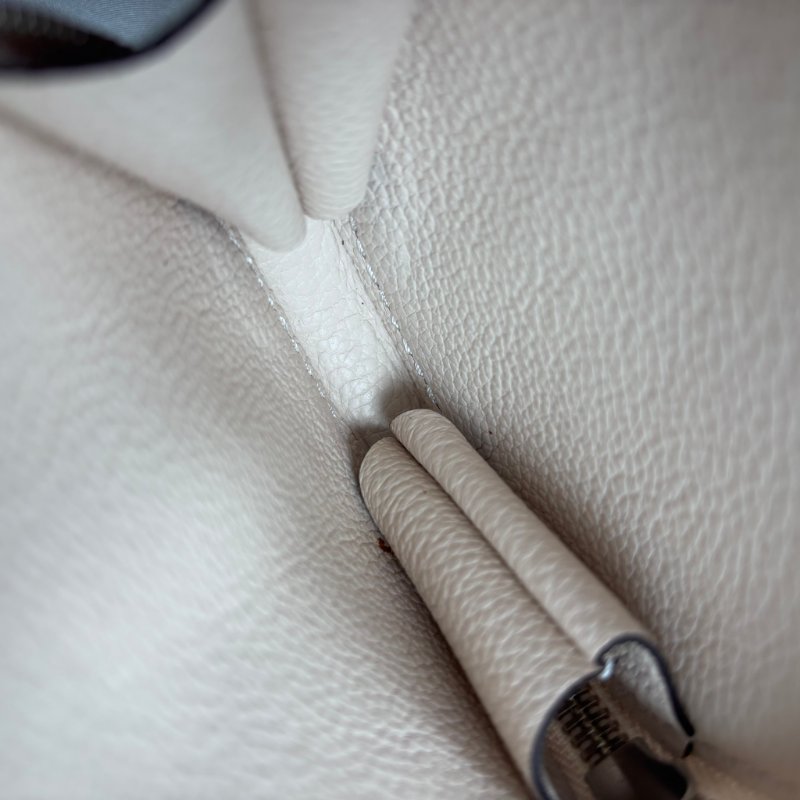 ::LOUIS VUITTON::LV M20999 石英白 Marellini EPI 牛皮二用包-21