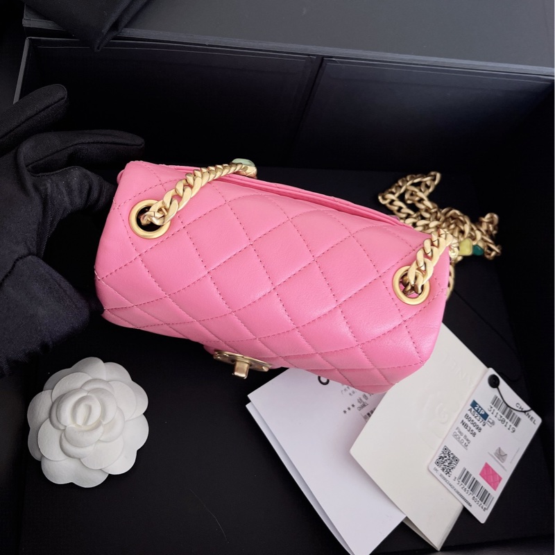 【近新閒置品】Chanel 香奈兒 粉色菱格紋 彩色寶石鏈條 滅霸粉色羊皮31開斜背包隨身包-3