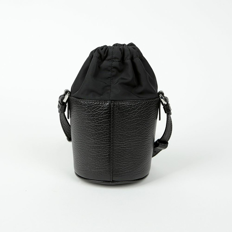 MAISON MARGIELA S56WG0164 5AC 微型水桶肩斜背包-3