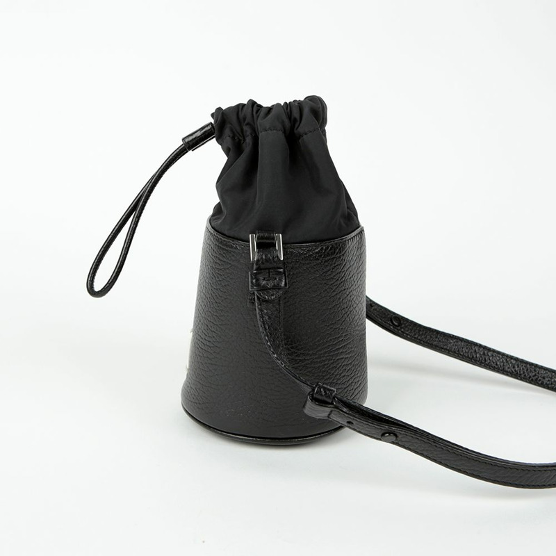 MAISON MARGIELA S56WG0164 5AC 微型水桶肩斜背包-4