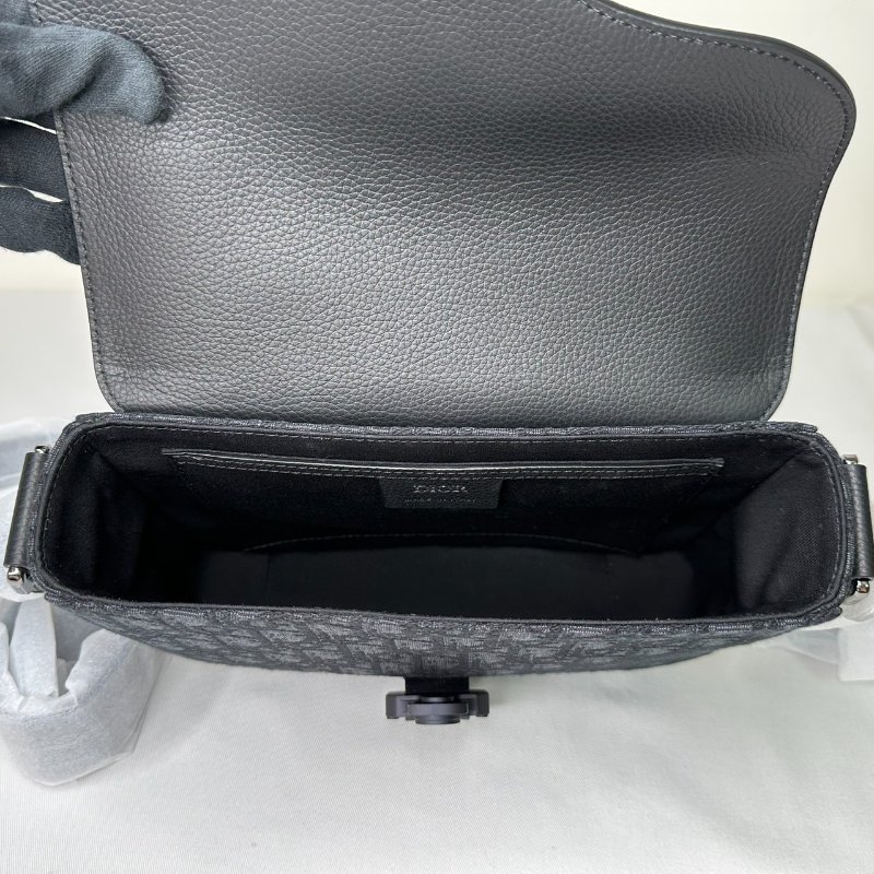 DIOR 全新Saddle小型翻蓋郵差包-7
