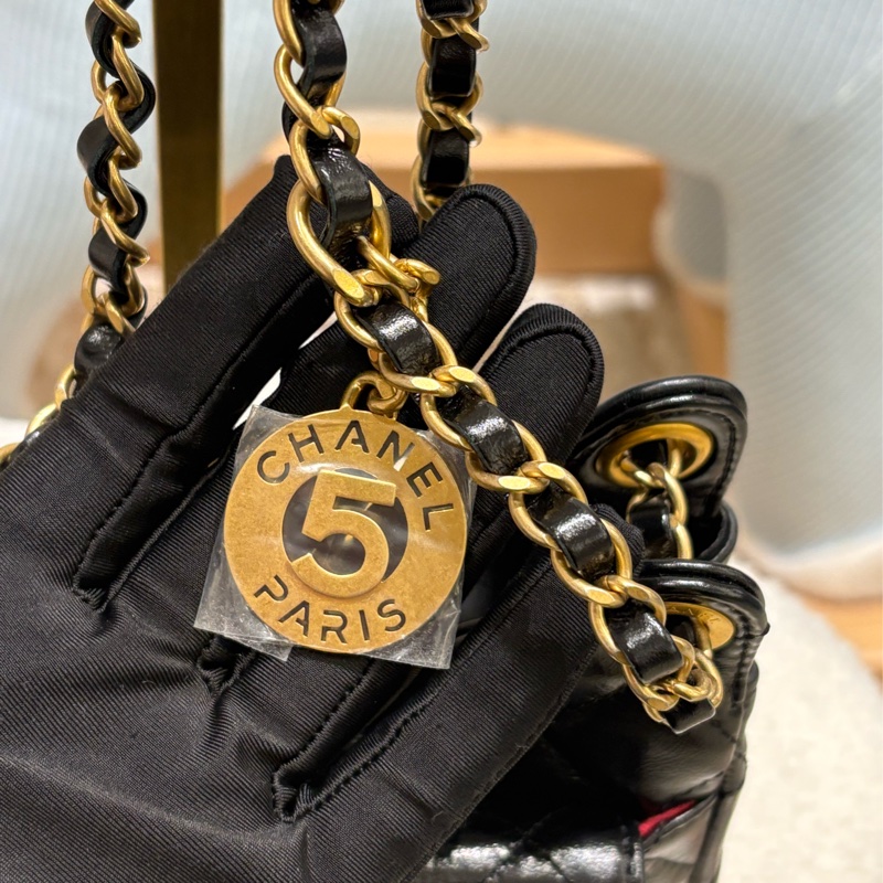 Chanel Mini Hobo天貓精靈-3