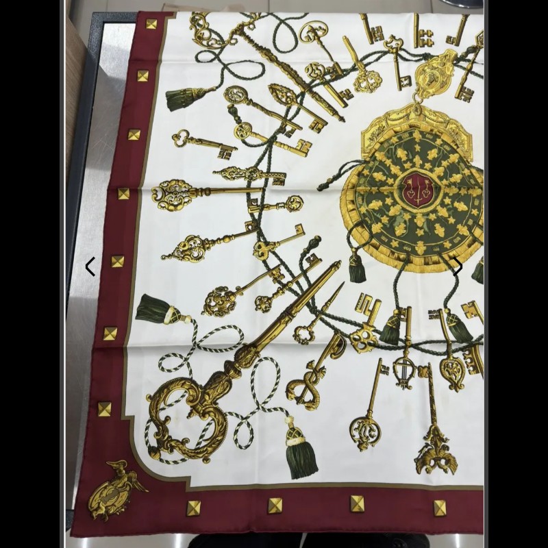 Herme's Carré 90×90 絲巾LESCLES財富之鑰圖案-8