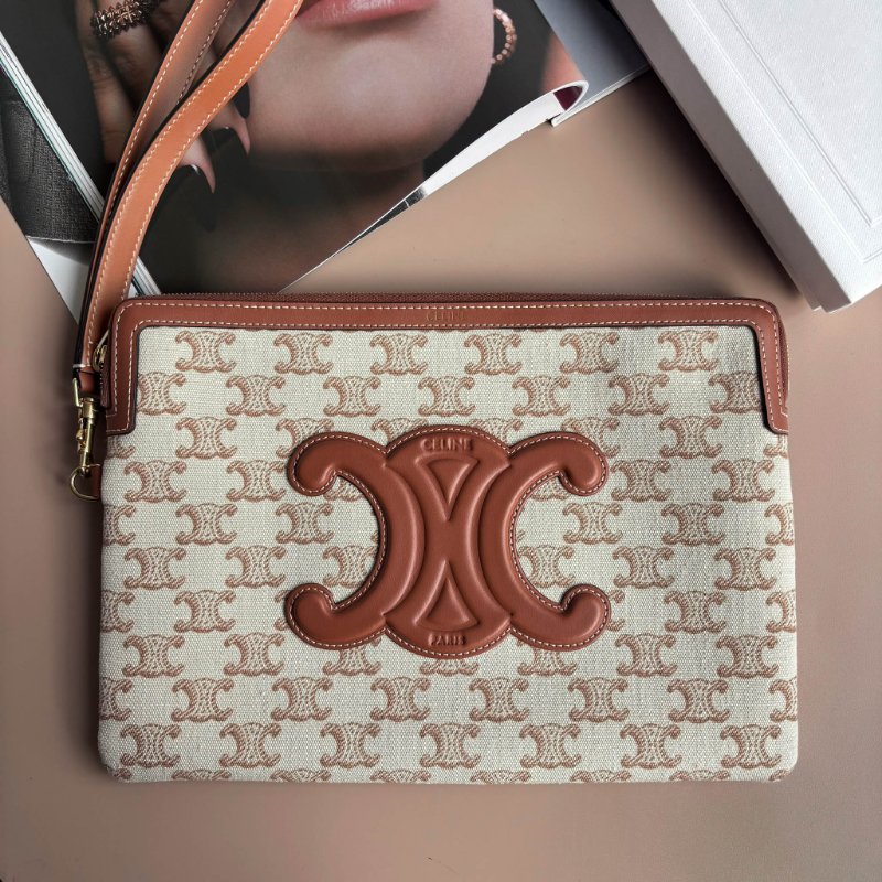 ::CELINE:: CUIR TRIOMPHE小號收納袋 手拿包 萬用包 化妝包-0