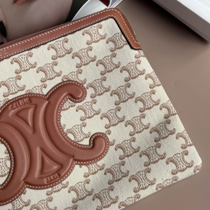 ::CELINE:: CUIR TRIOMPHE小號收納袋 手拿包 萬用包 化妝包-5