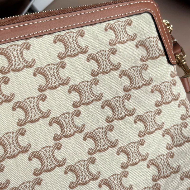 ::CELINE:: CUIR TRIOMPHE小號收納袋 手拿包 萬用包 化妝包-7