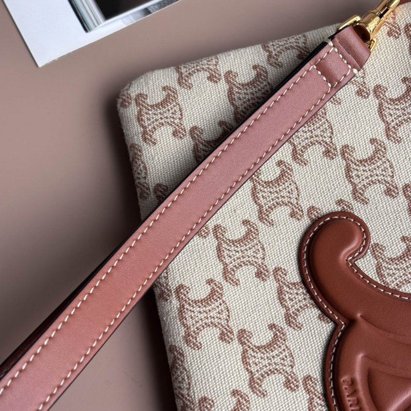 ::CELINE:: CUIR TRIOMPHE小號收納袋 手拿包 萬用包 化妝包-18