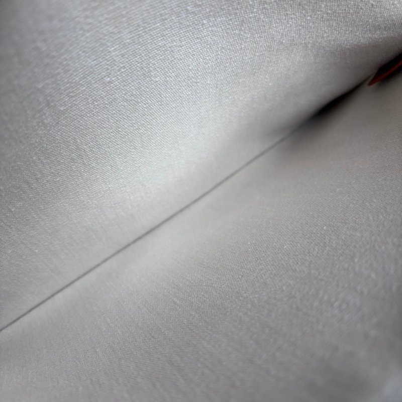 ::CELINE:: CUIR TRIOMPHE小號收納袋 手拿包 萬用包 化妝包-19