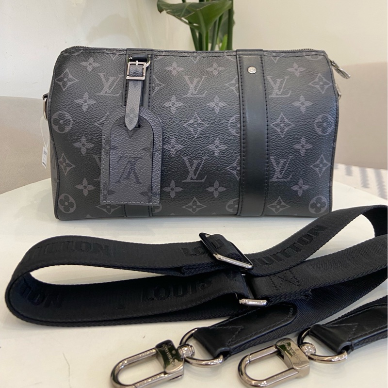 Lv keepall27 黑武士男士斜挎包-0