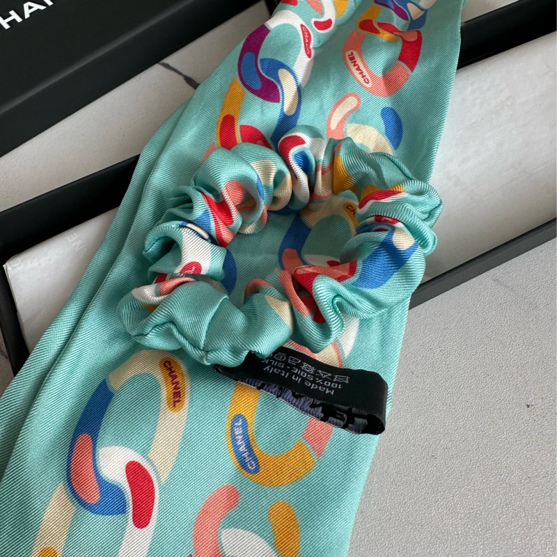 Chanel買一送一的髮飾加絲巾可以兩用-2