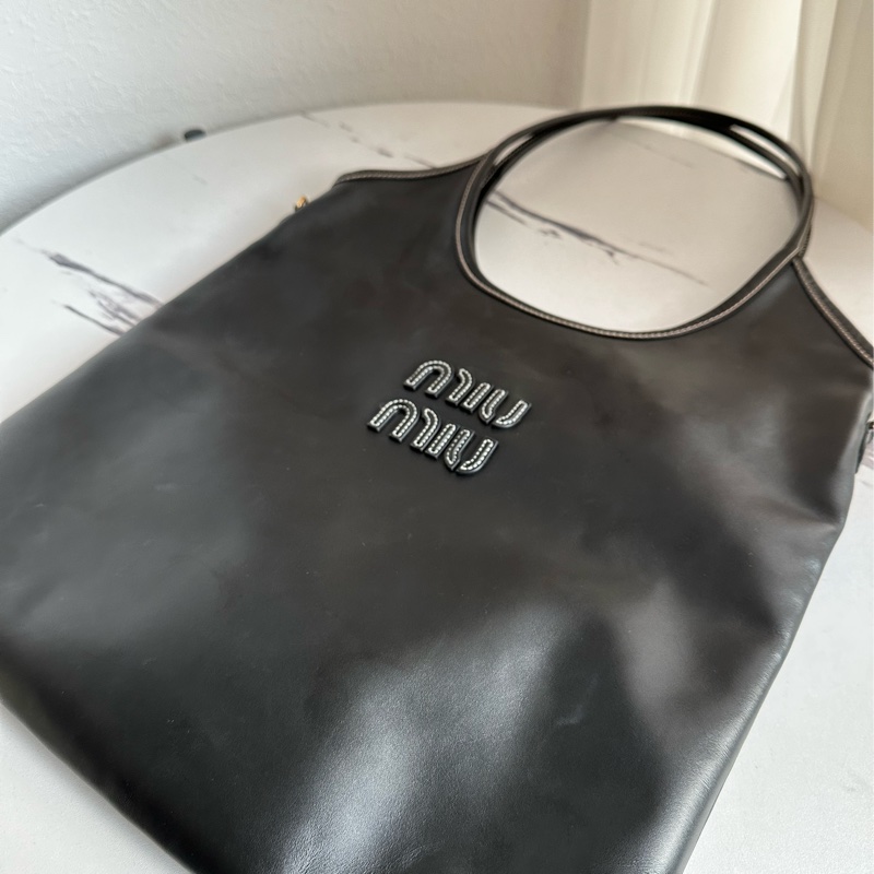 miu miu 很好看的肩背包 超夯的-0