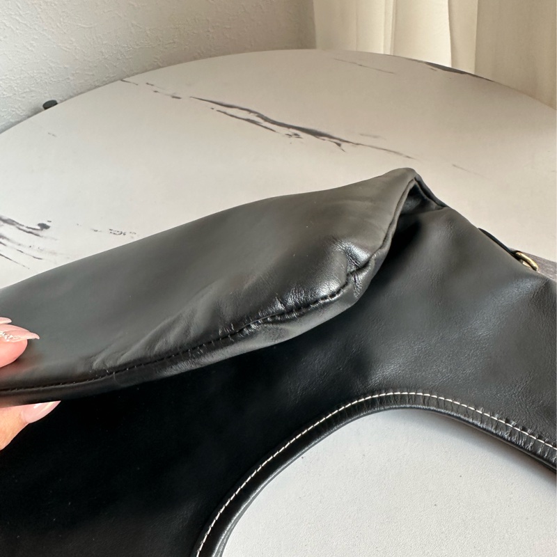 miu miu 很好看的肩背包 超夯的-3