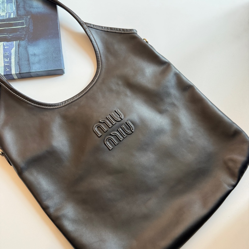 miu miu 很好看的肩背包 超夯的-10