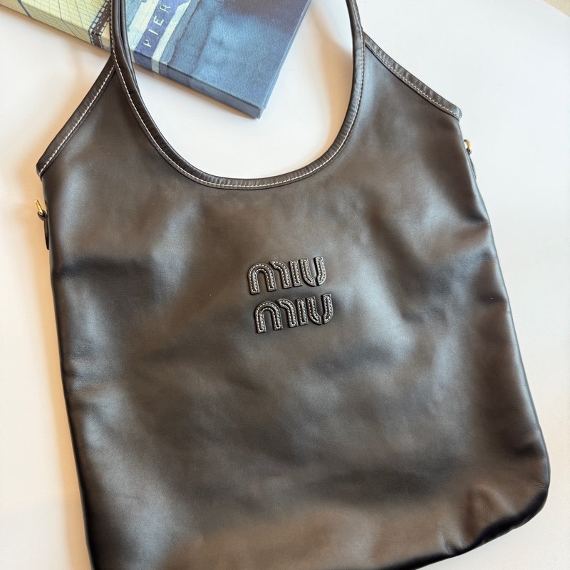 miu miu 很好看的肩背包 超夯的-12