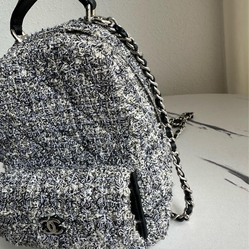 Chanel mini小後背包 好可愛 秋冬好適合-3