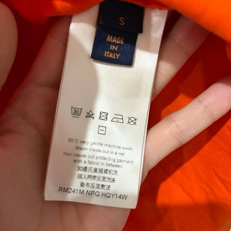 LV橘色短袖 含購證99新-1