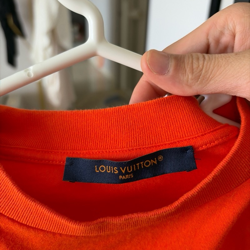 LV橘色短袖 含購證99新-2