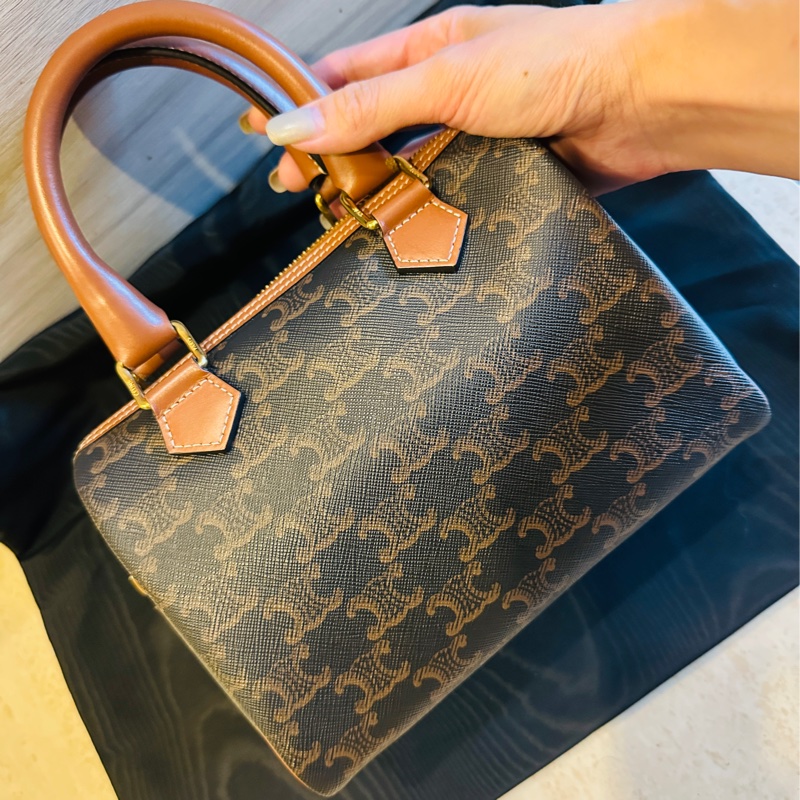 Celine smail 波士頓包-3