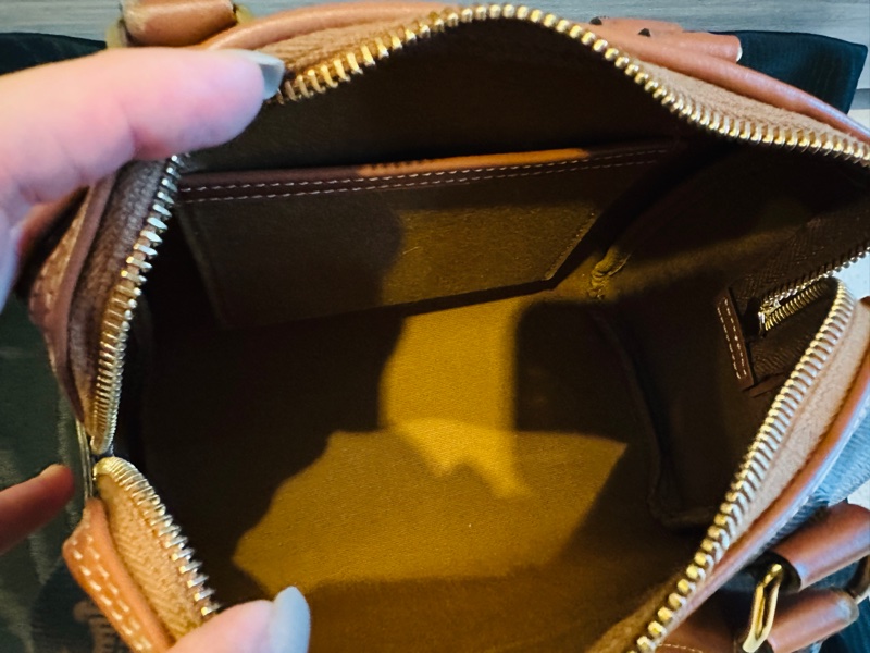 Celine smail 波士頓包-4