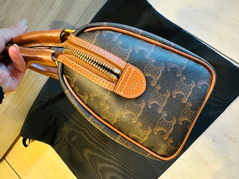 Celine smail 波士頓包-6