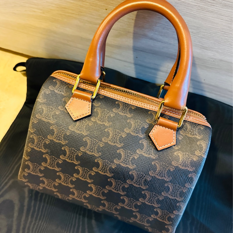 Celine smail 波士頓包-7