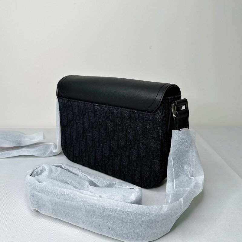 DIOR 全新Saddle小型翻蓋郵差包-4