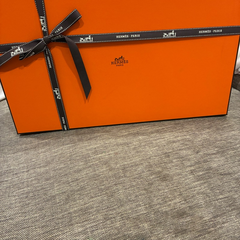 愛馬仕hermes chypre 二舅拖鞋 涼鞋 男款 麂皮 棕色 全新尺寸39.5-4