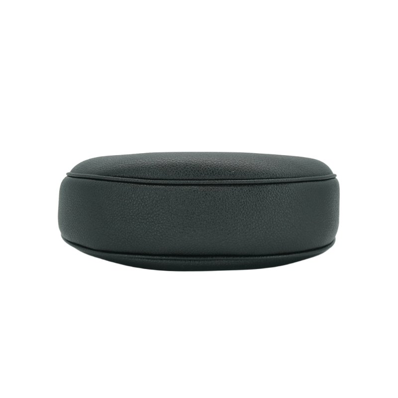 Celine Lulu 金扣牛皮彎月斜背兩用包(黑)-3