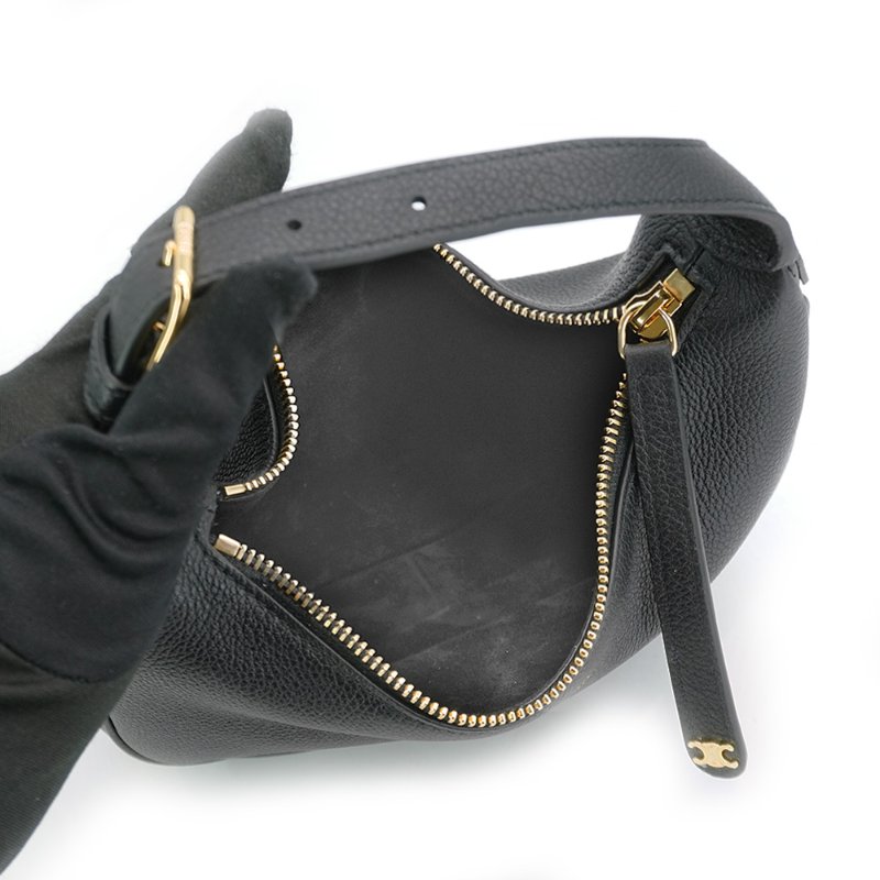 Celine Lulu 金扣牛皮彎月斜背兩用包(黑)-4