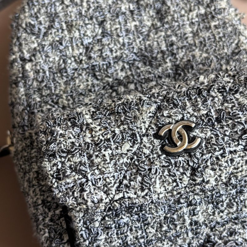 ::CHANEL:: 針織毛呢小後背包 斜背包 多功能包 Tweed backpack Chanel Grey in Twee-11