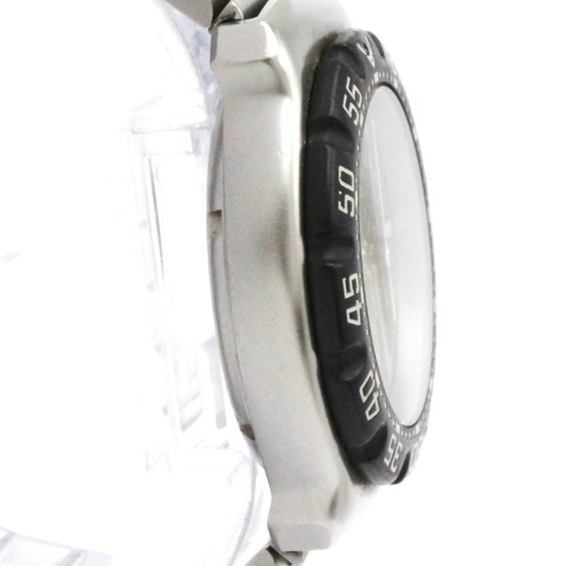 泰格豪雅 2000 一級方程式計時碼錶鋼質石英男式手錶 CA1211-7