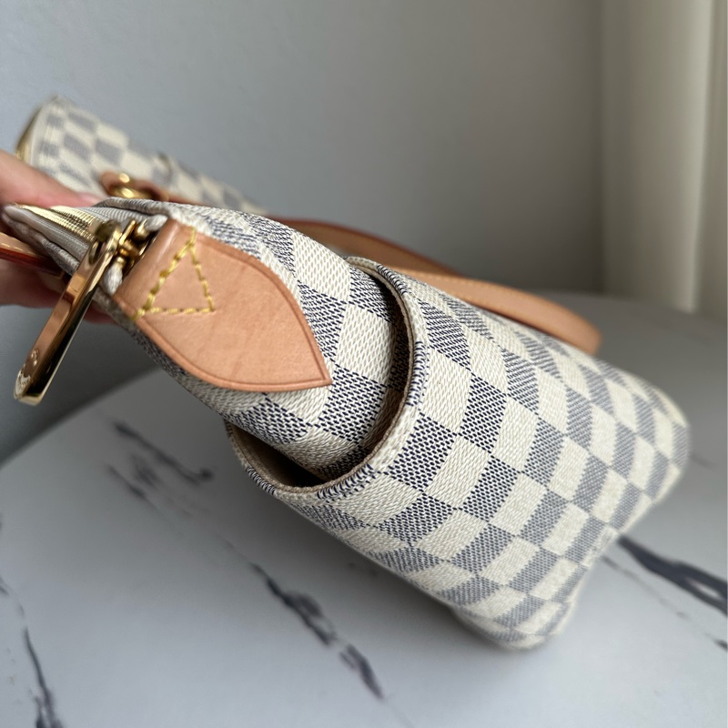 lv白色期盤天心包-7