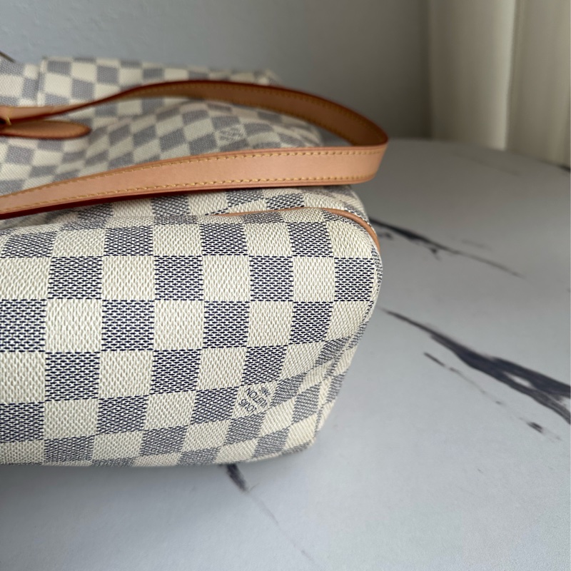 lv白色期盤天心包-8