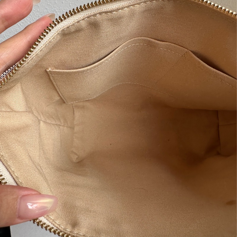 lv白色期盤天心包-11